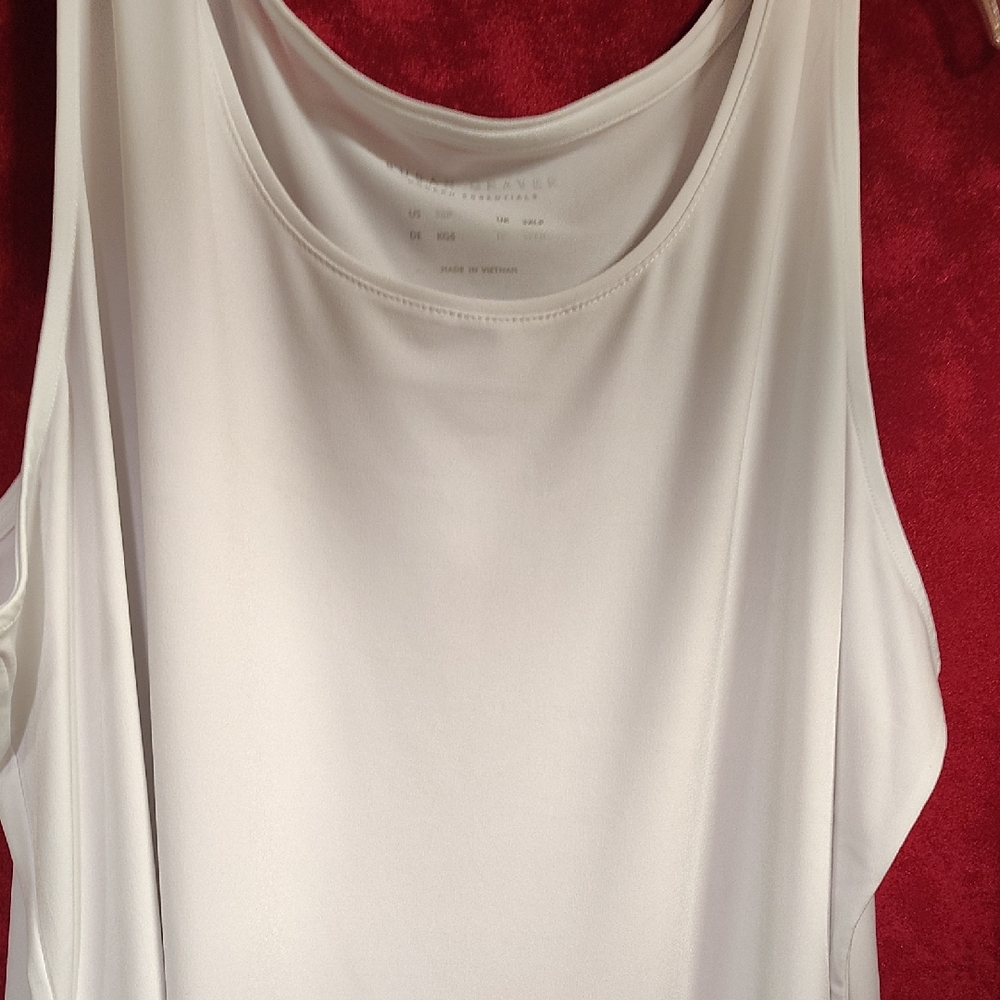 Susan Gravel Elegant White Women's Tank Top
